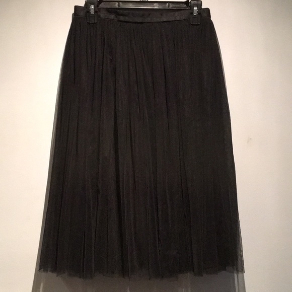 Needle & Thread Dresses & Skirts - Needle & Thread Black Tulle Midi Skirt Size 6